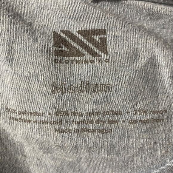 DIG clothing company light blue t-shirt with metallic gold logo - Medium - Picture 6 of 8